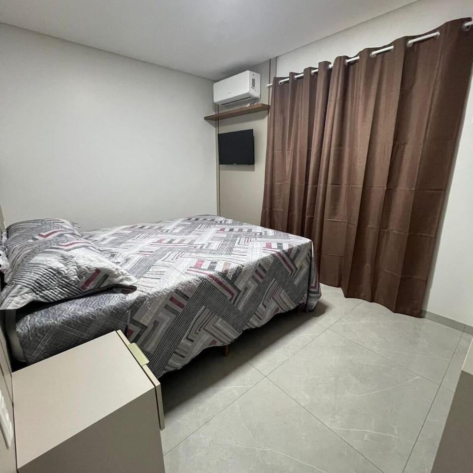 Bedroom, air conditioner