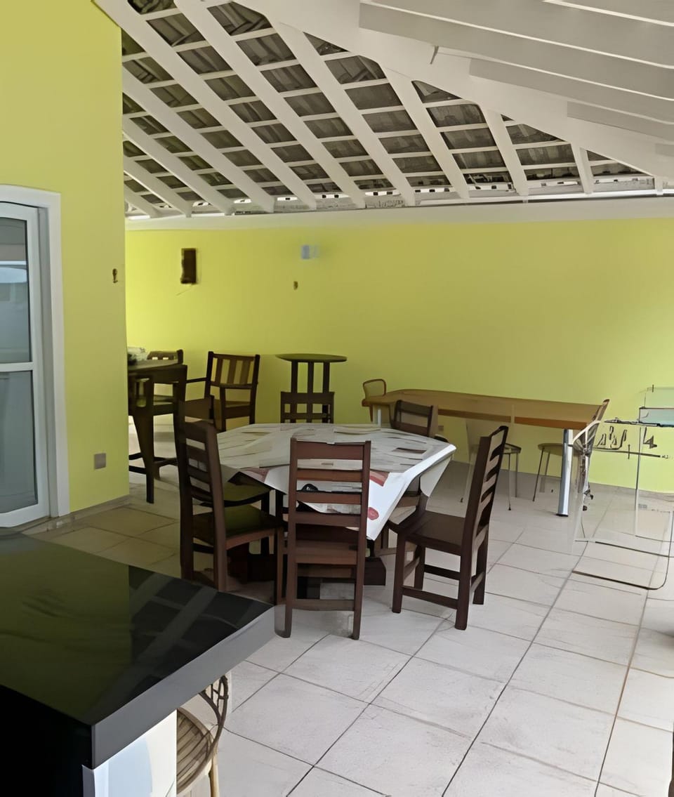 Bela Casa C/Piscina no Condomínio Morada da Praia House in Bertioga