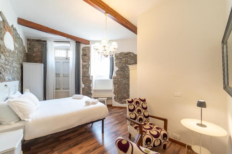 Elegant cottage in the heart of Torno with SmartTV and Wifi Apartment in Canton of Ticino