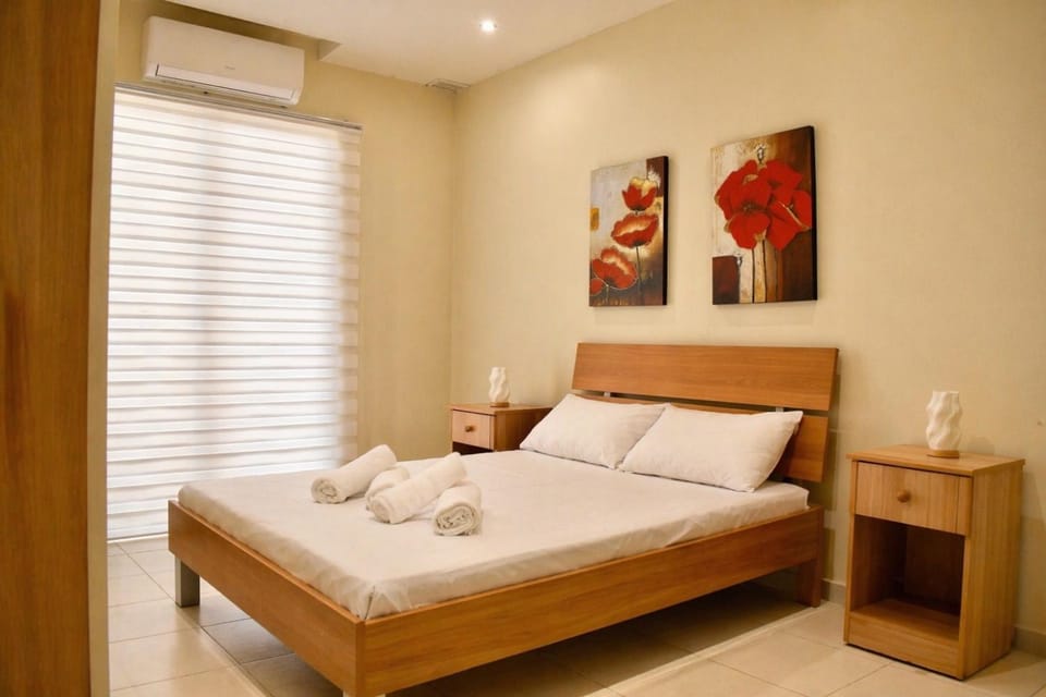 Bed, Bedroom, air conditioner