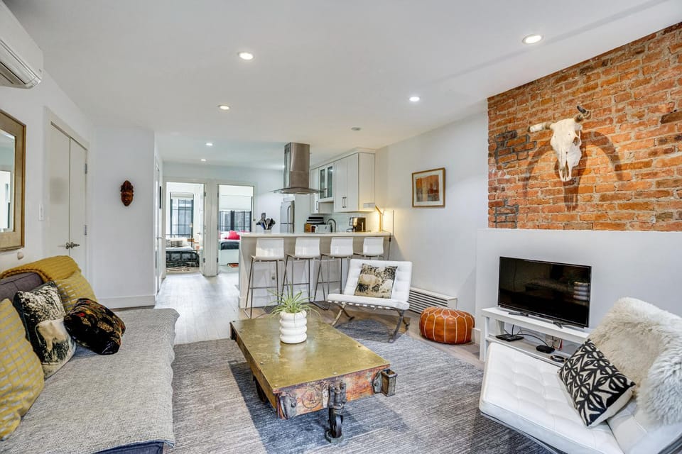 Shared Yard Space! Garden-Level Unit in Bed-Stuy House in Bedford-Stuyvesant