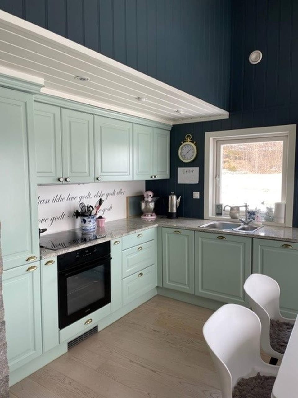 microwave, oven, kitchen