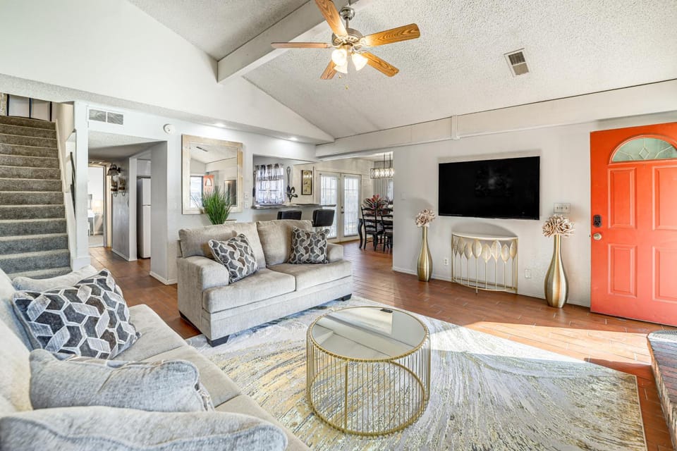 Furnished Patio! Family-Friendly Tulsa Townhome House in Tulsa