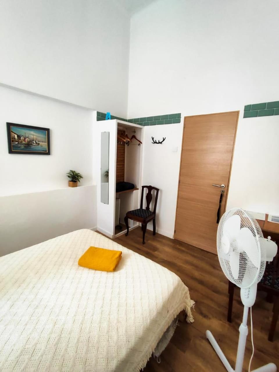 Bed, Photo of the whole room, Bedroom, wardrobe