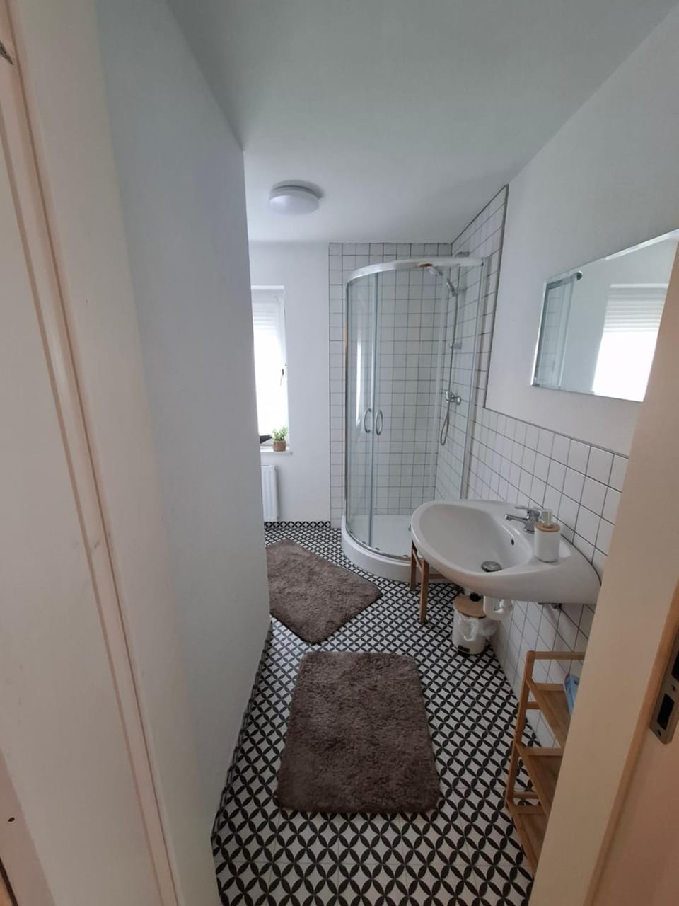 Zimmer HoMe No 17, 2 OG R3 Apartment in Mecklenburg-Vorpommern, Germany