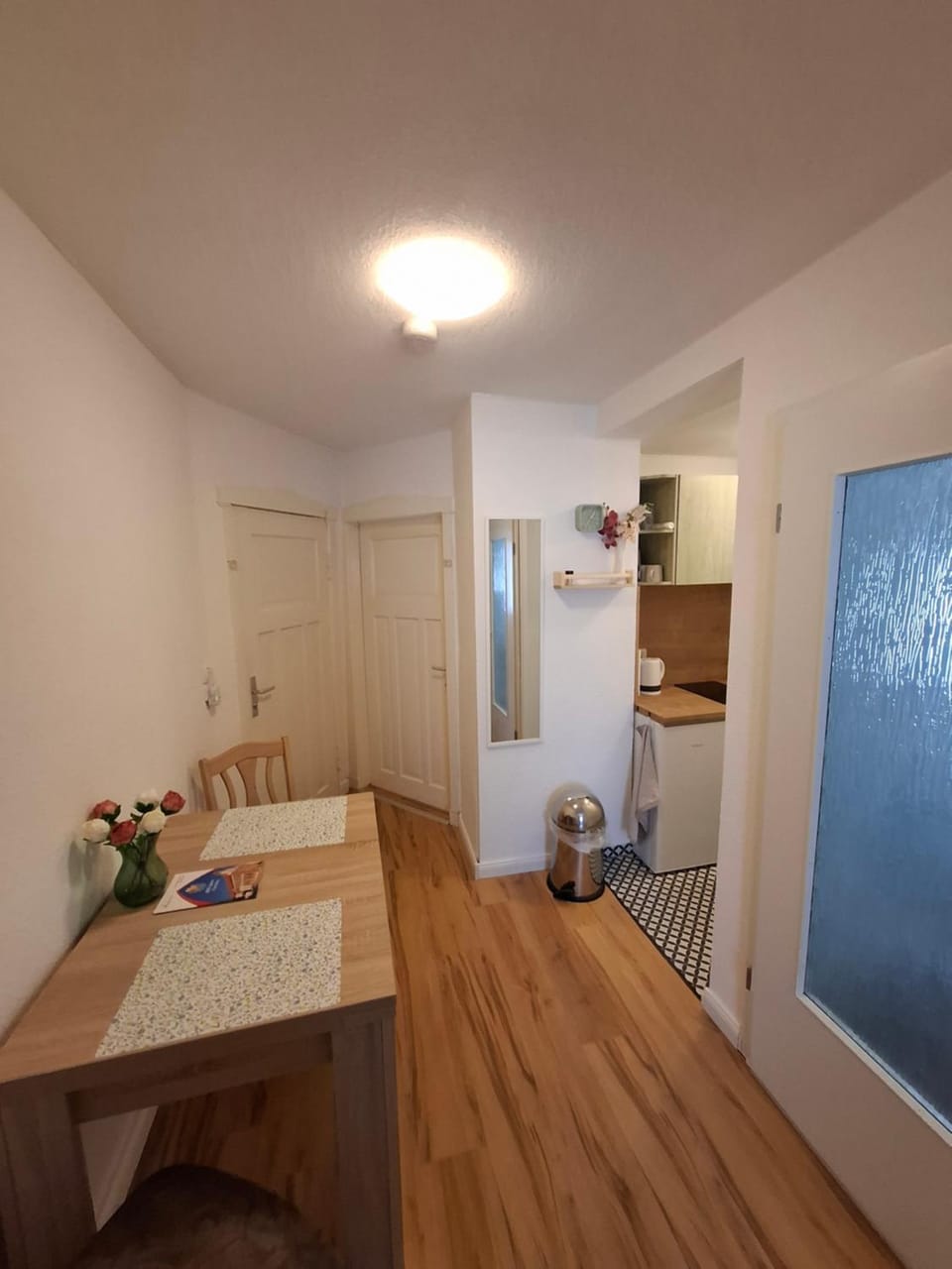 Zimmer HoMe No 17, 2 OG R3 Apartment in Mecklenburg-Vorpommern, Germany