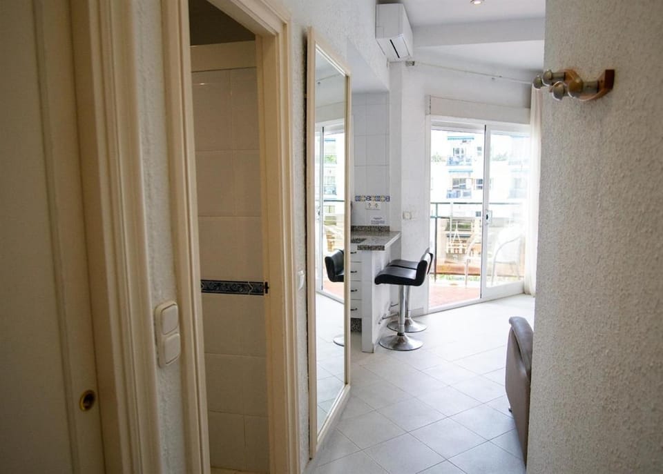 Skol 205A Studio with sea and pool views Apartment in Marbella