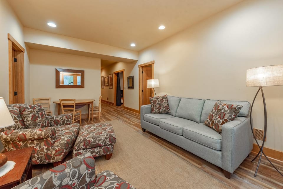 Lake View House in McHenry