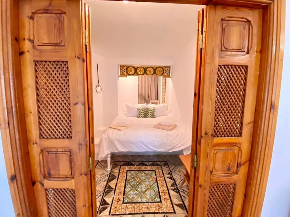 Hedi Turki Studio B&B with Pool , Sidi Bou Saïd Apartment in Tunis Governorate, Tunisia