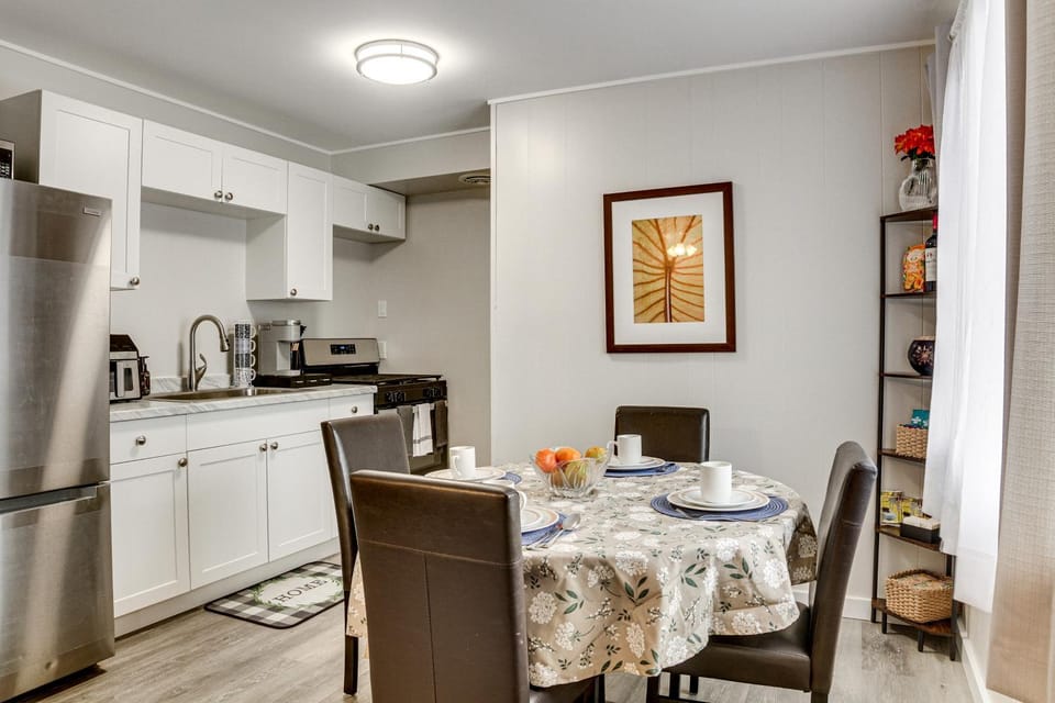 < 1 Mi to Dtwn Hilo: Comfy Condo w/ Pool Access House in Hilo