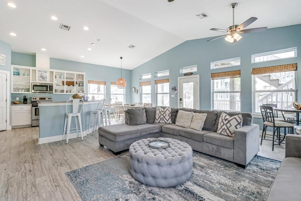Coastal retreat I 5 Bedrooms with Game Room House in Port Aransas