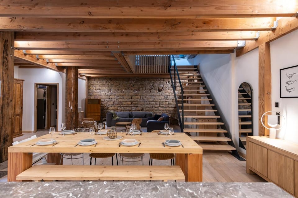 Living room, Dining area
