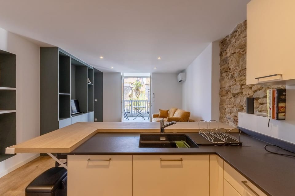 Property building, Living room