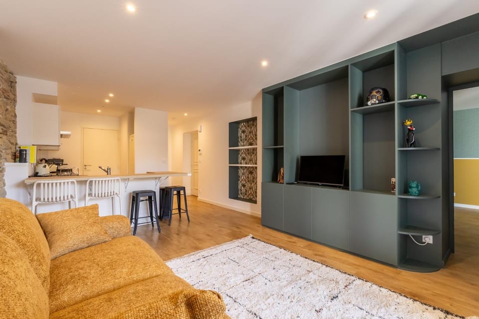 Property building, Living room