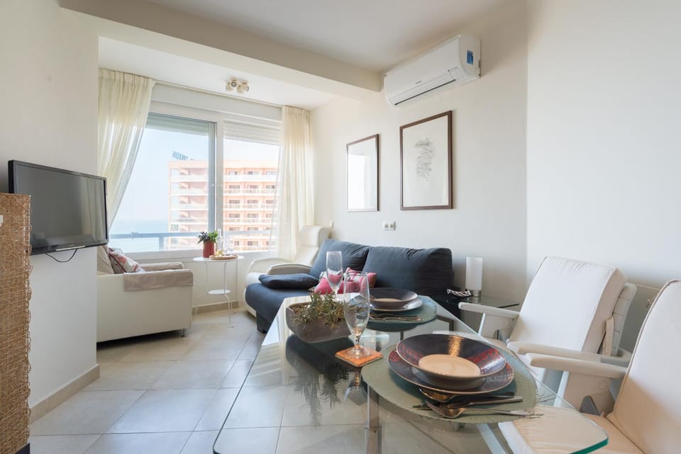 TV and multimedia, Living room, Dining area, air conditioner