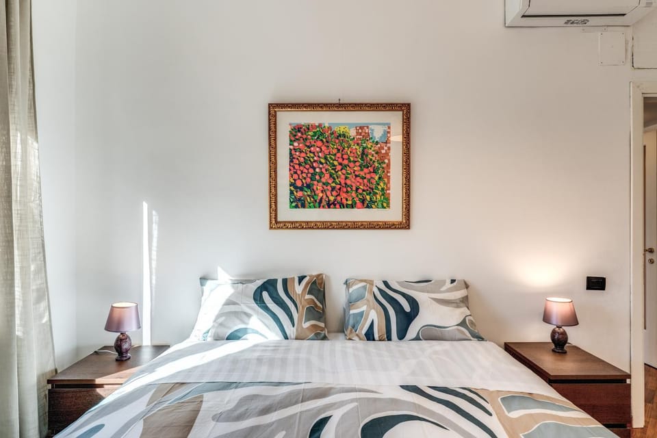 Balcony/Terrace, Bedroom, Text overlay, Family, heating, internet, wedding, air conditioner