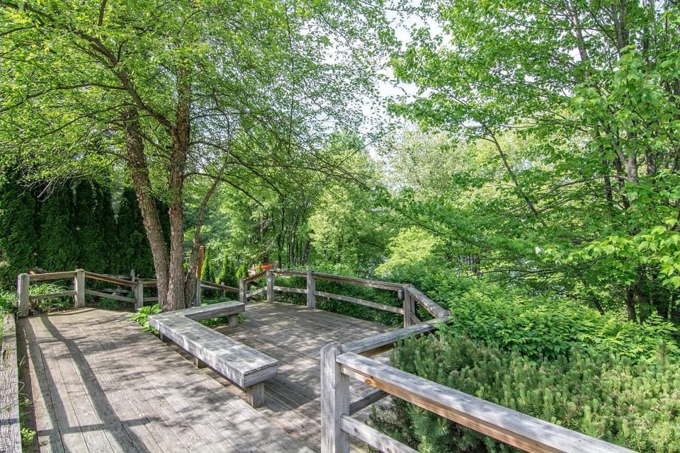 Lake & Lift by Railey Vacations House in McHenry