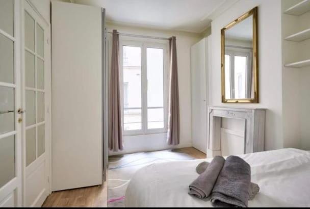 Elegant and Chic Central Paris - Near Top Sights Apartment in Paris