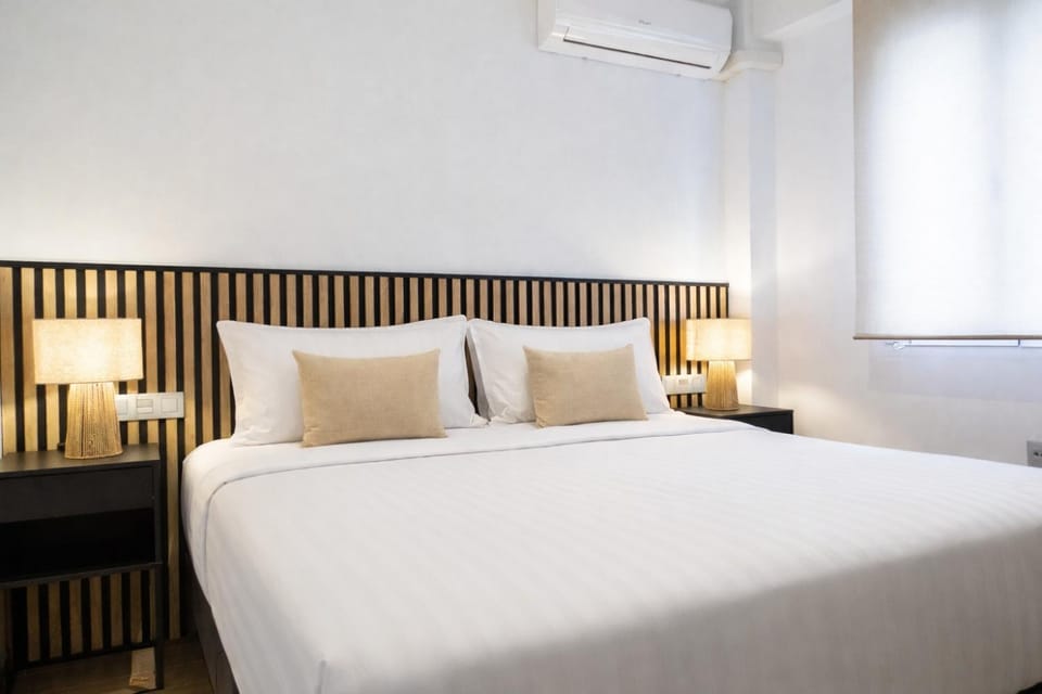 Bed, Bedroom, air conditioner