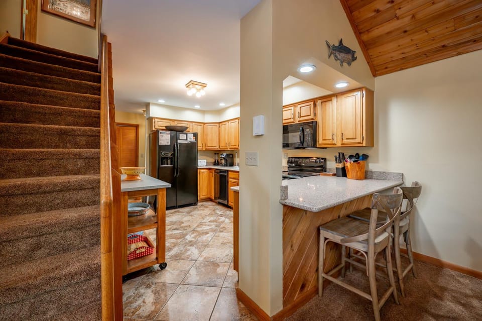 Summer Song by Railey Vacations House in Deep Creek Lake