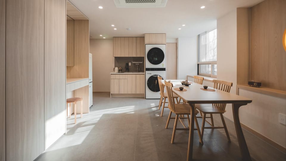 TV and multimedia, Kitchen or kitchenette, Living room, Seating area, Dining area, minibar, pet friendly