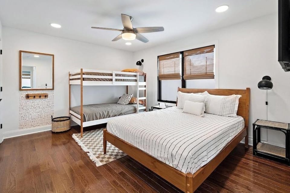 TV and multimedia, Bedroom, bunk bed, hair dryier, air conditioner