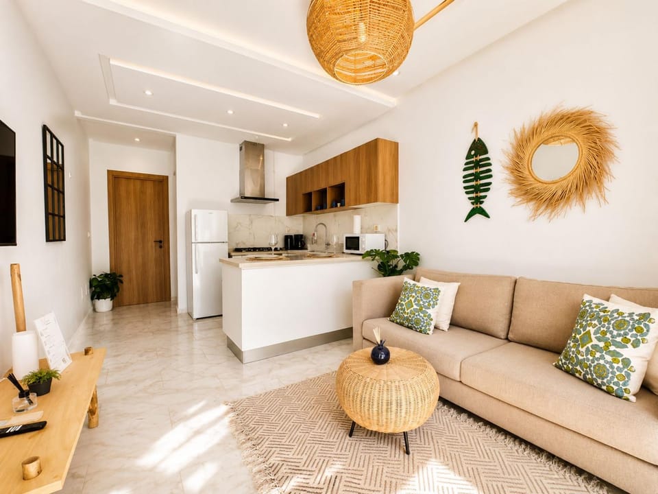 Living room, microwave, oven