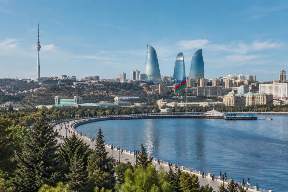 Property building, Nearby landmark, Day, Natural landscape, City view, Lake view, River view, Sea view