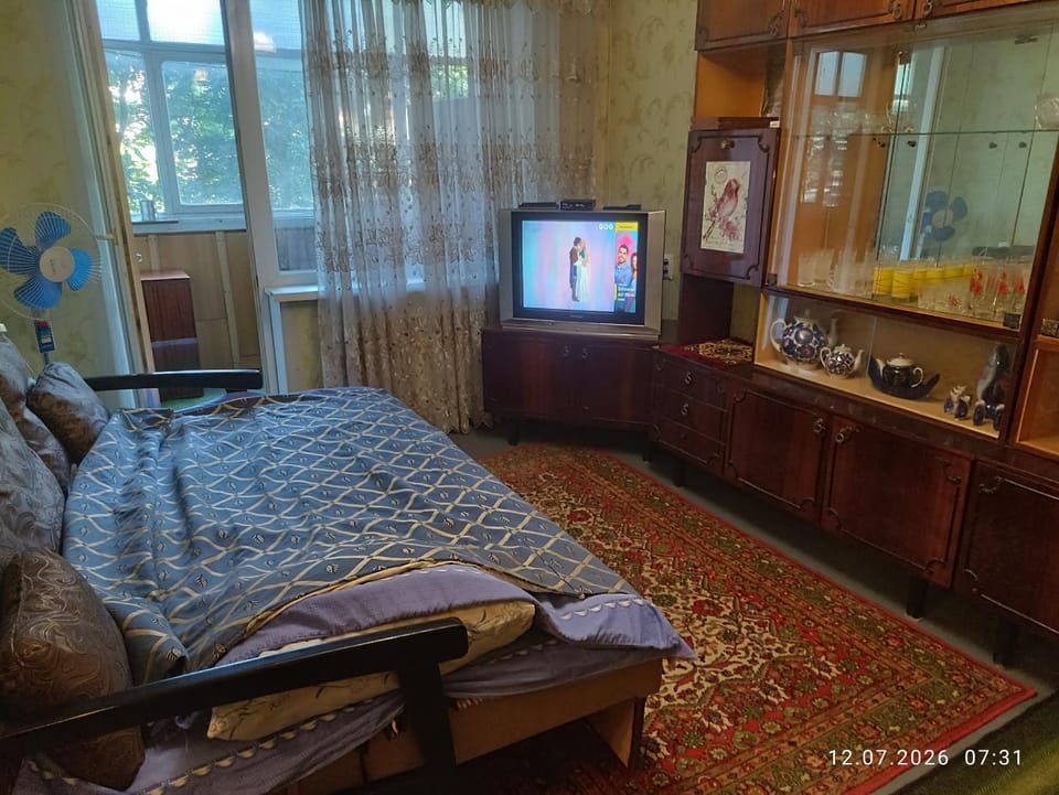 2 rooms Hetmanskaya 74 Dzerzhinka Apartment in Dnipropetrovsk Oblast