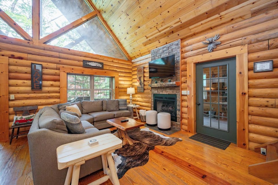 Knotty -N- Nice House in Deep Creek Lake