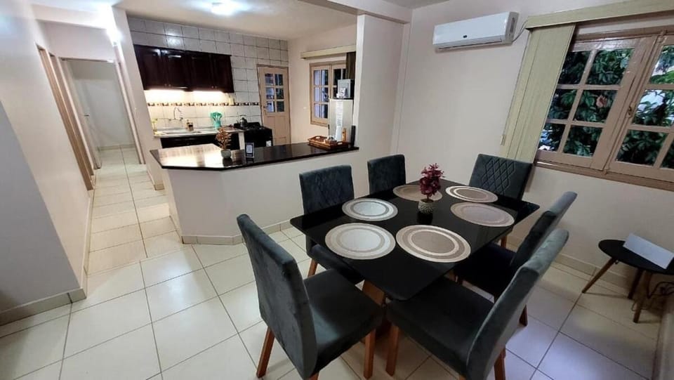 Living room, Seating area, Dining area, air conditioner
