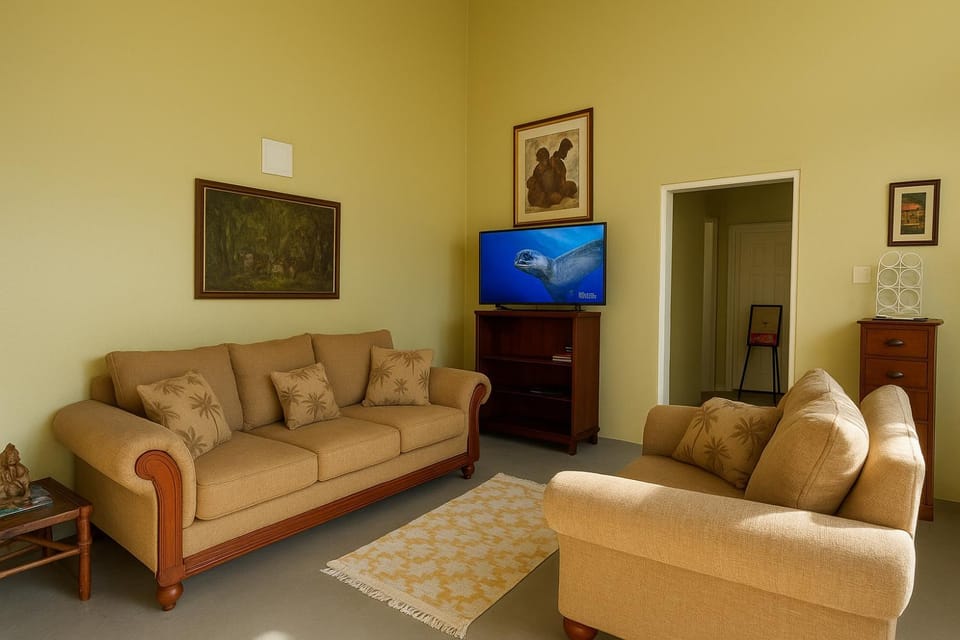 TV and multimedia, Living room, Seating area, Evening entertainment