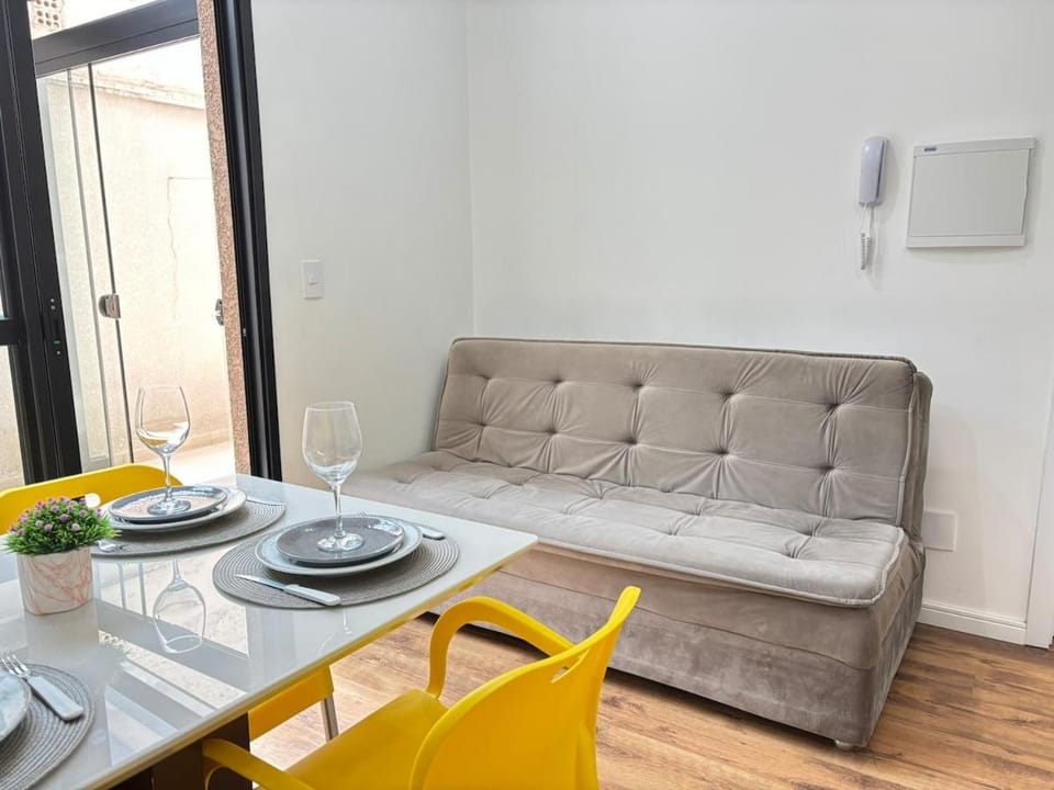 Apto p/4 pessoas + Garagem • Perto de tudo Apartment in Curitiba