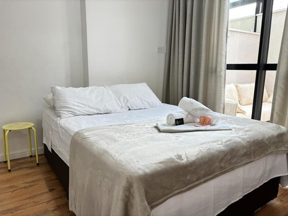 Apto p/4 pessoas + Garagem • Perto de tudo Apartment in Curitiba