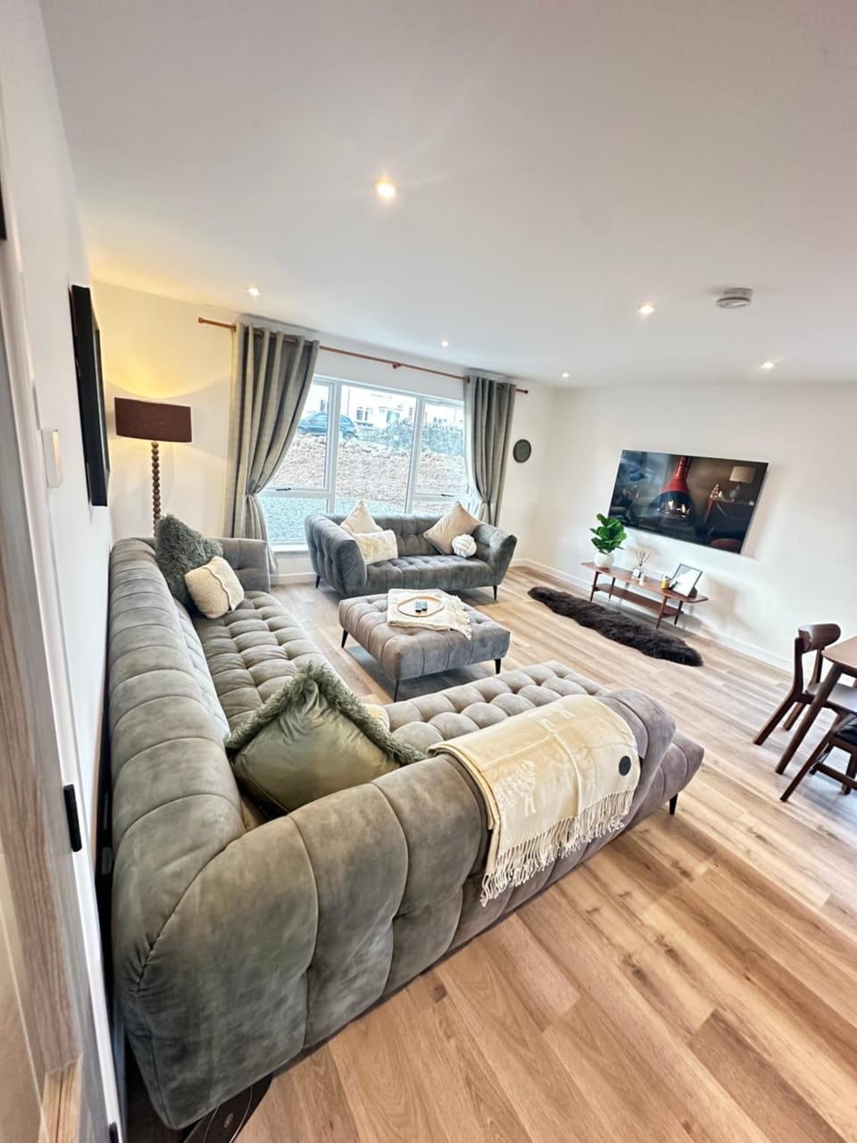 TV and multimedia, Living room, Seating area