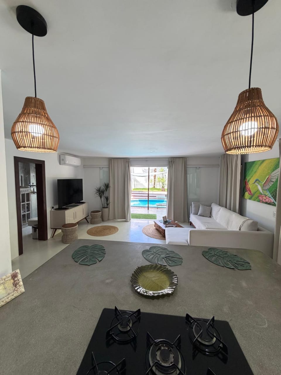 TV and multimedia, Living room, Dining area