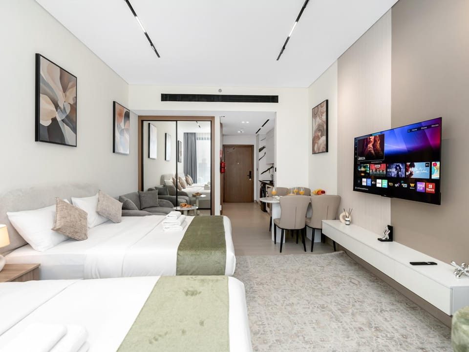 Bed, TV and multimedia