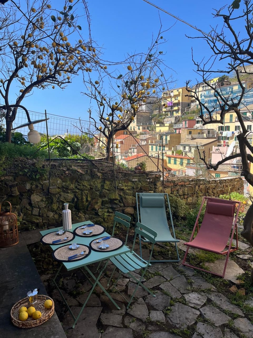 Spring, Day, Garden, Dining area, Garden view, sunbed