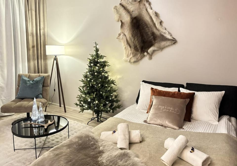 Wolf Street Spirit, Free Parking n Nearby Bus Stop Apartment in Rovaniemi