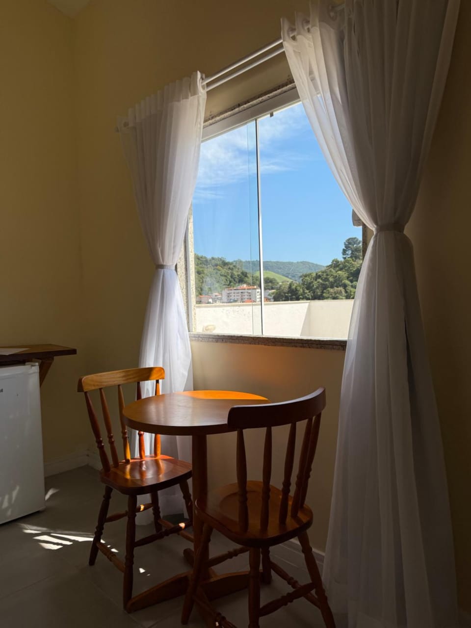 Suíte confortável no centro da cidade Apartment in Miguel Pereira