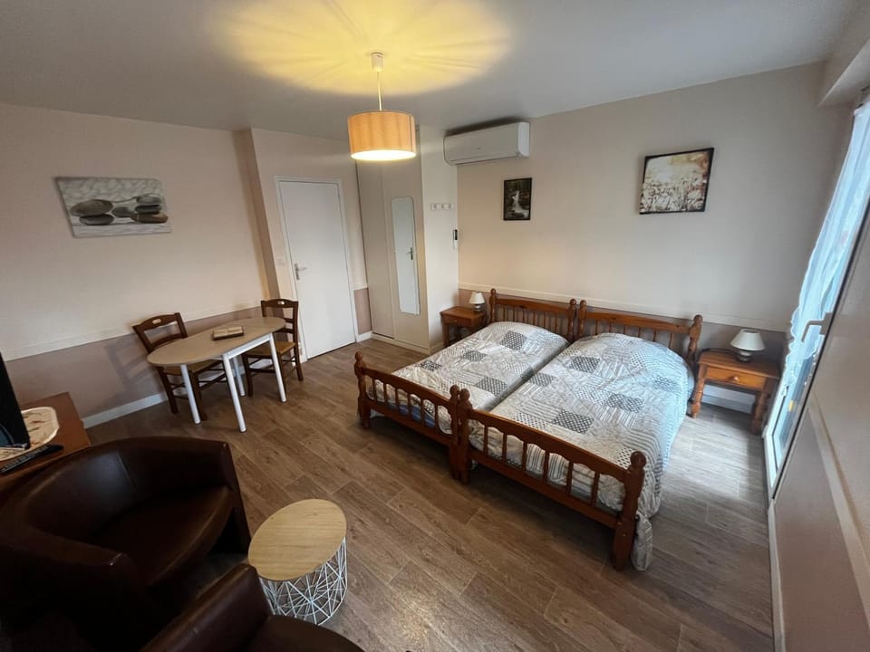 Property building, Living room