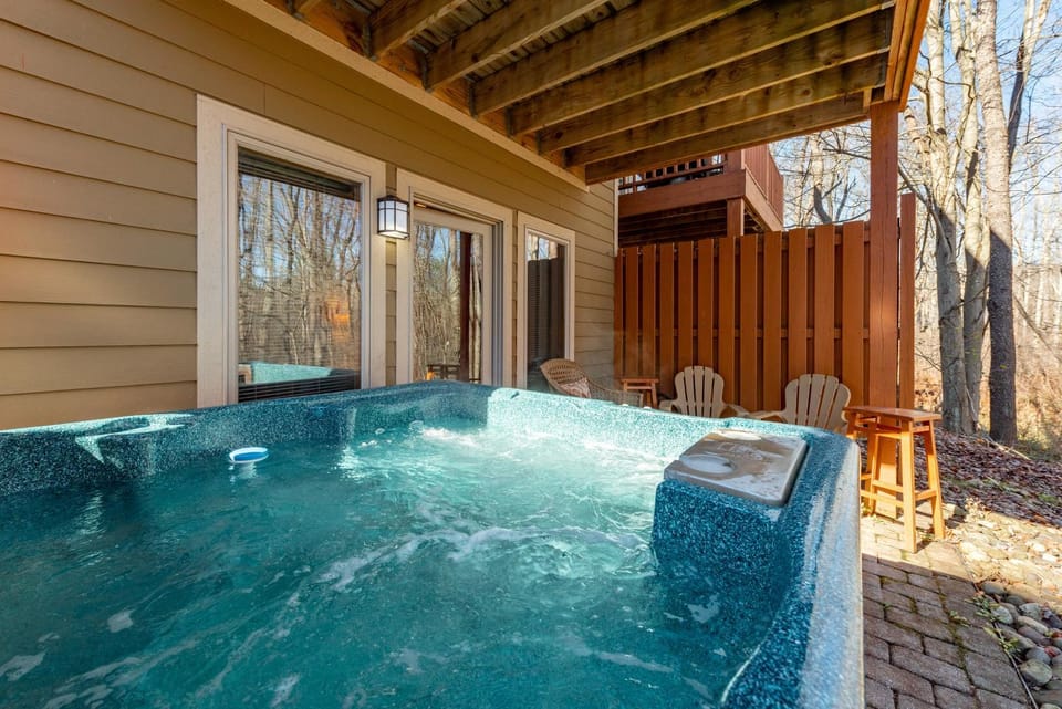 Heaven Cant Wait by Railey Vacations House in McHenry
