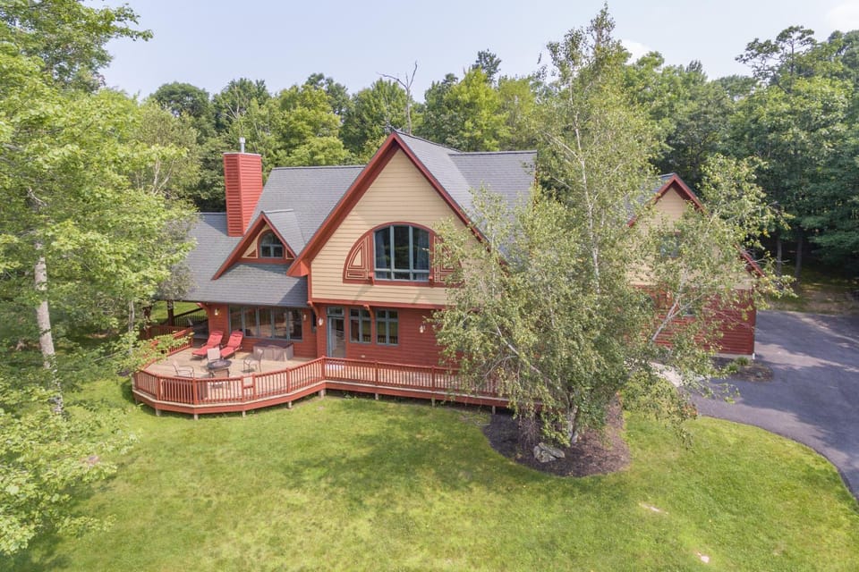 Into The Woods House in Deep Creek Lake