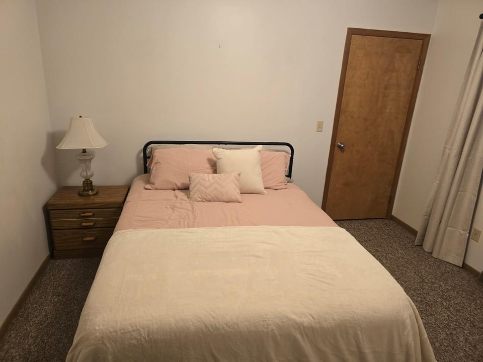 Bed, Bedroom, wardrobe