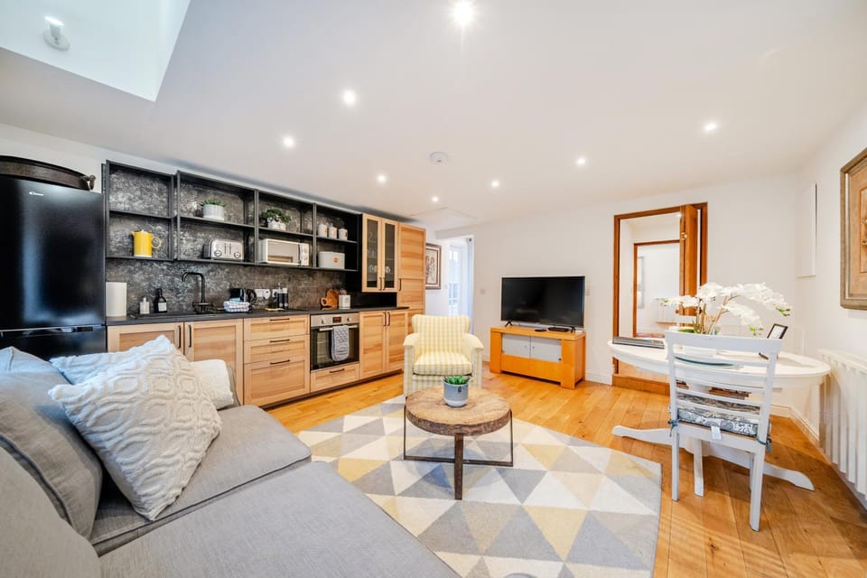 Eagle's Nest Apartment in England