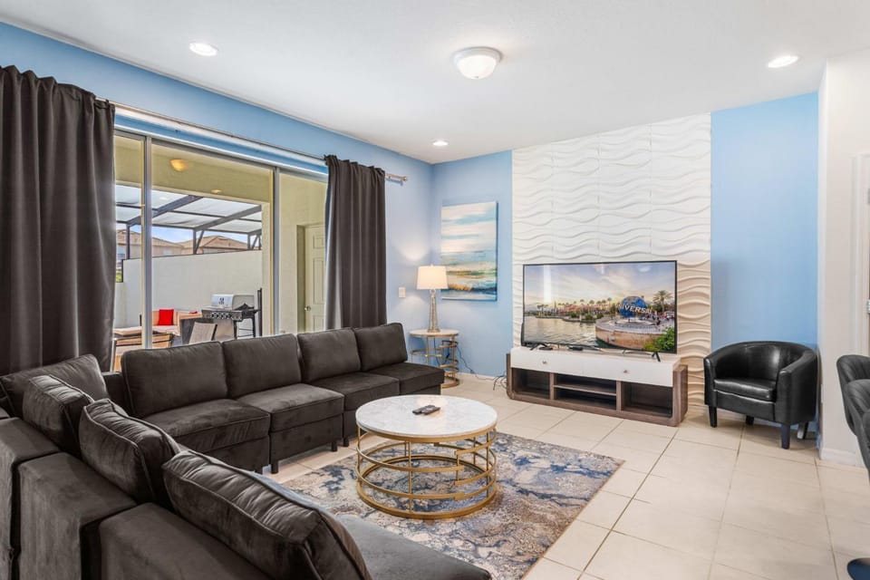 Spacious 5BR Villa w Pool Near Theme Parks Villa in Osceola County