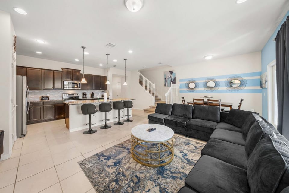 Spacious 5BR Villa w Pool Near Theme Parks Villa in Four Corners