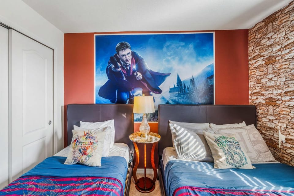 Spacious 5BR Villa w Pool Near Theme Parks Villa in Four Corners