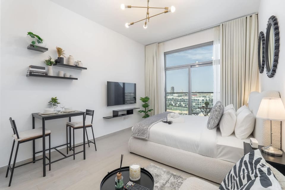 Free housekeeping visits during your stay - StayShort - Chic Studio in Laya Heights Perfect for 2 Apartment in Dubai