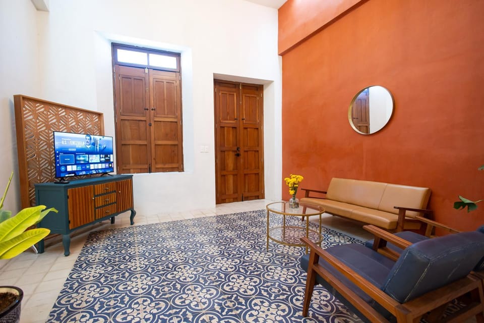 TV and multimedia, Living room, Seating area